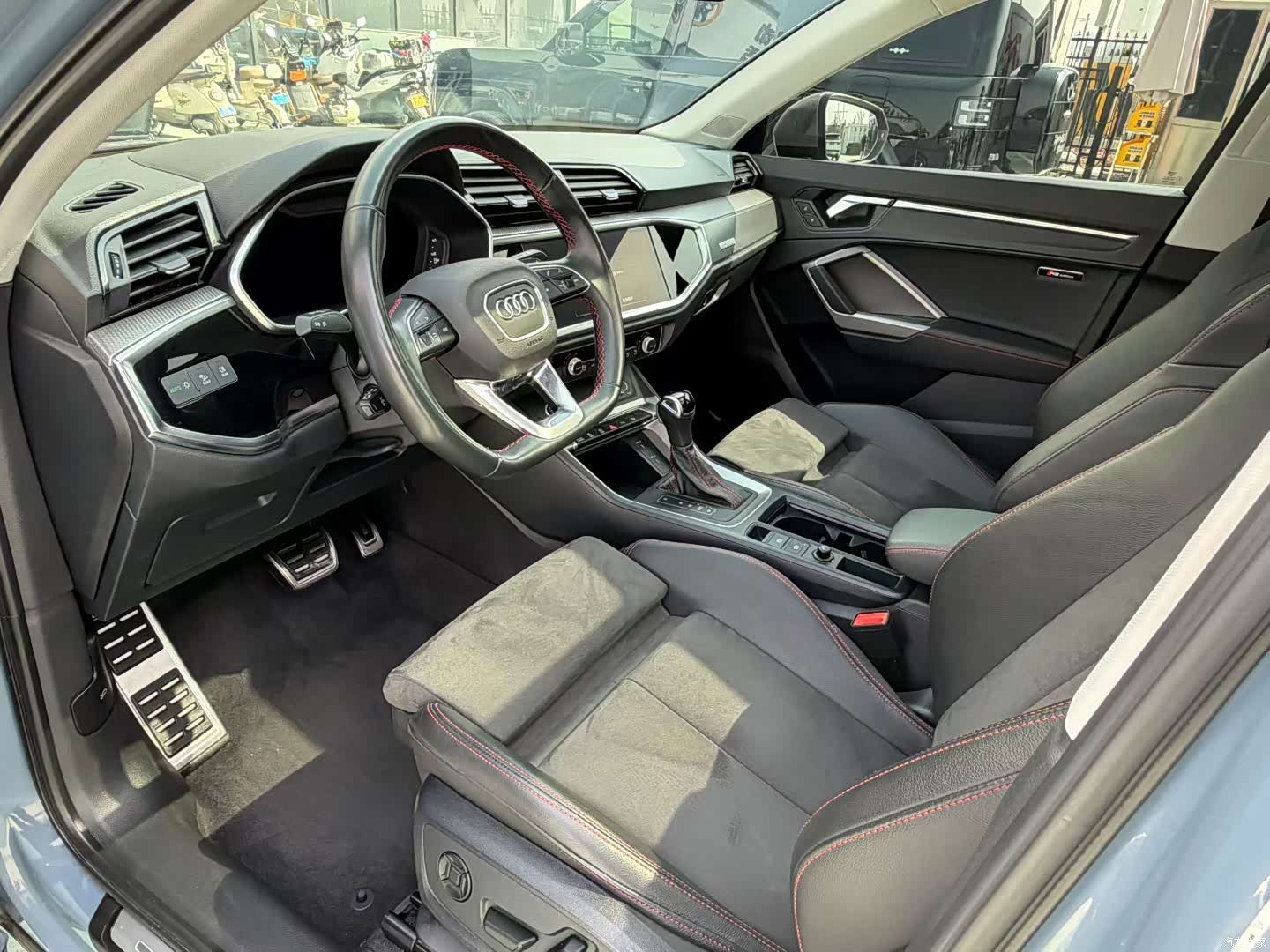 Audi Q3, 2023 6