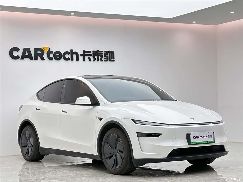 Tesla Model Y, 2025 6