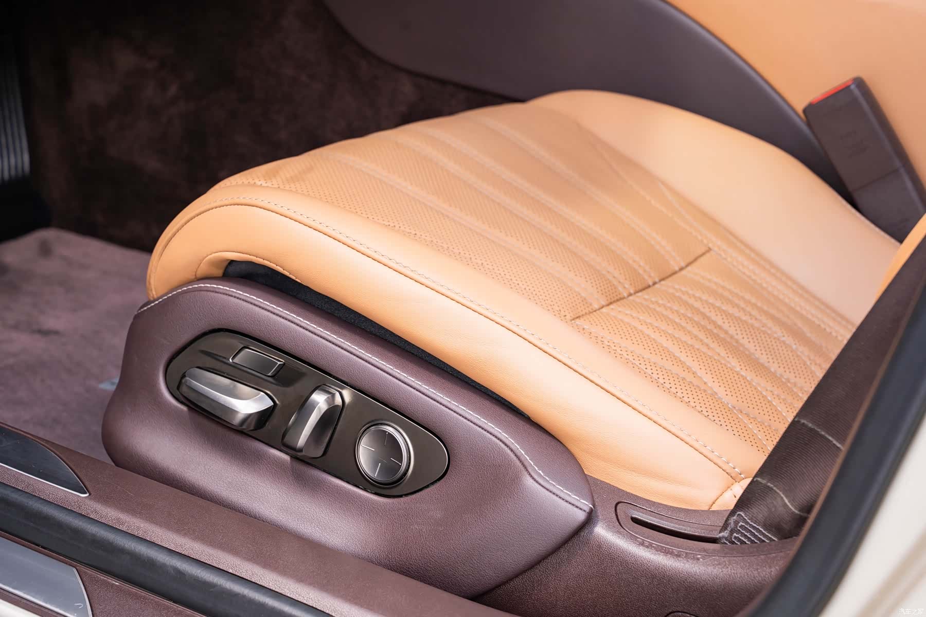 Lexus LS, 2018 22
