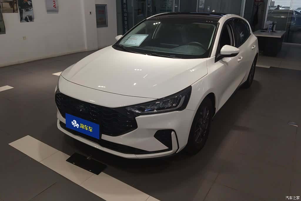 Ford Focus, 2023 1
