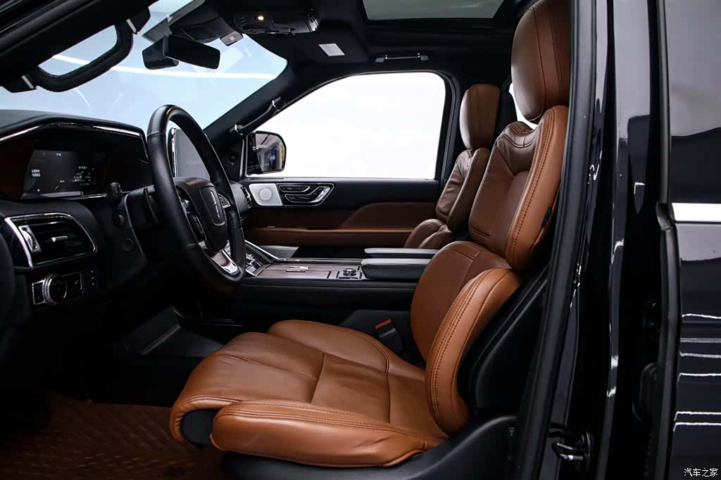 Lincoln Navigator, 2020 12