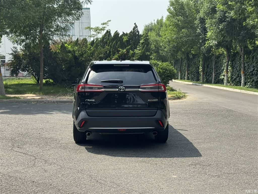 Toyota Wildlander, 2023 12