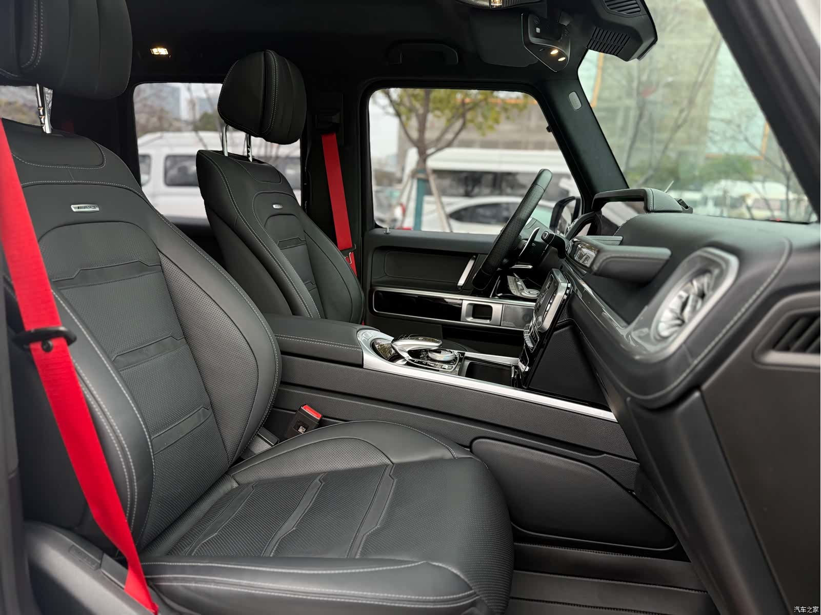 Mercedes-Benz G-Class, 2025 7