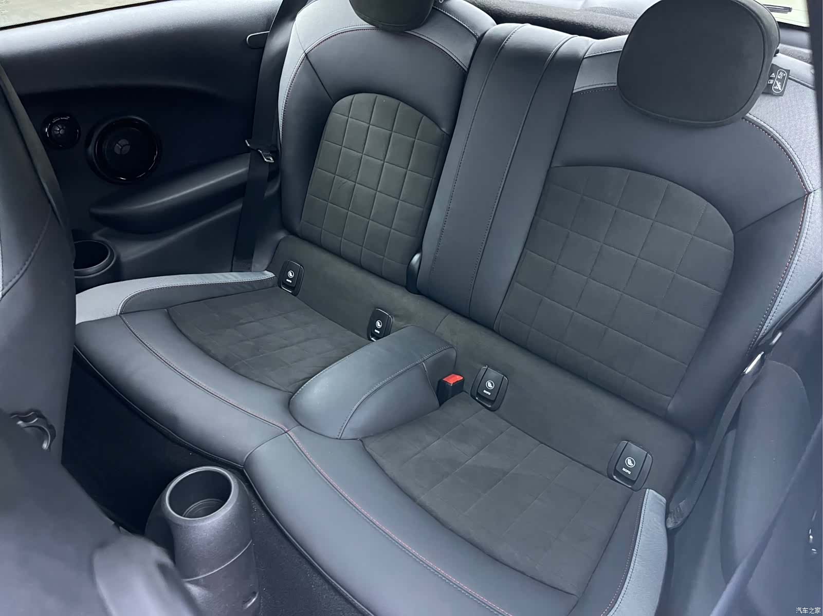 Mini Cooper, 2023 9