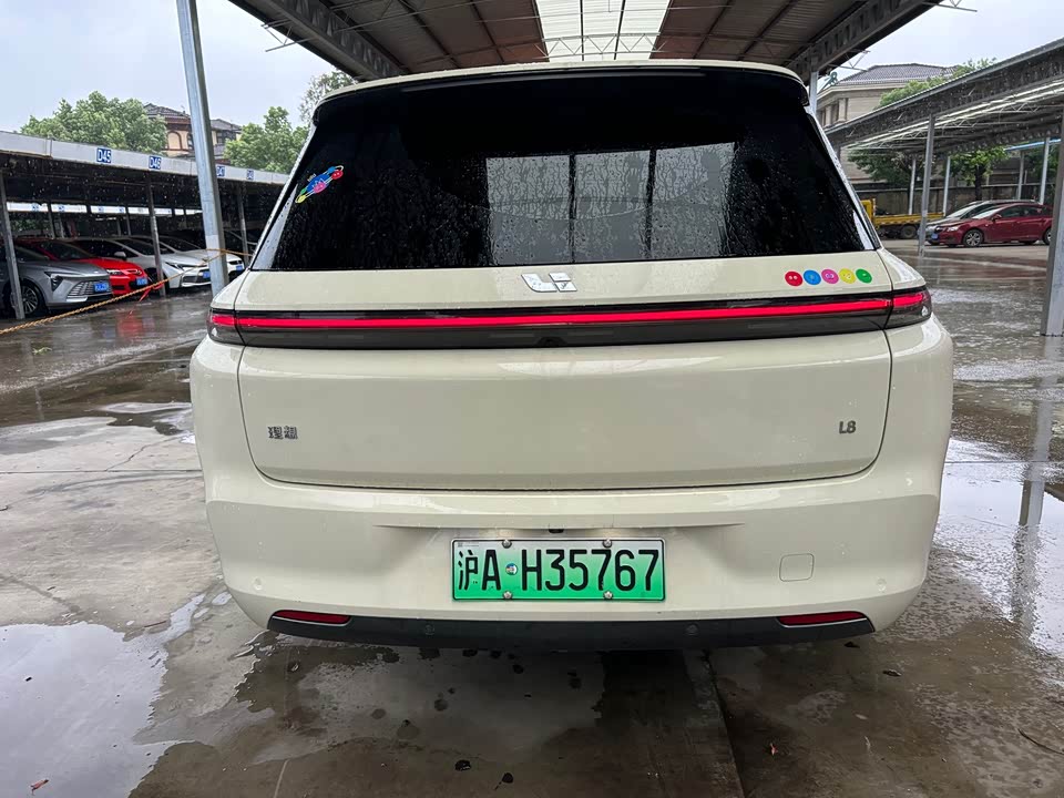 Li Auto Ideal L8