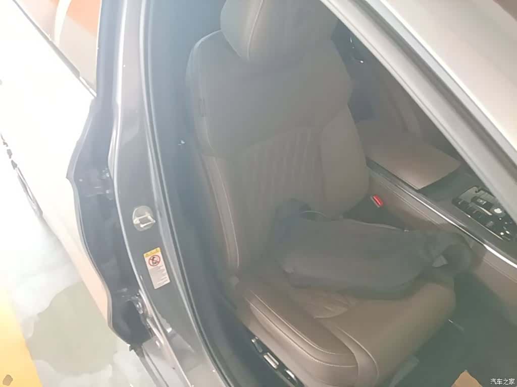 BYD Han, 2021 25