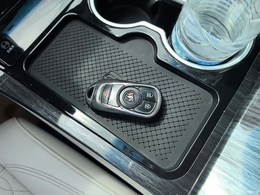Buick GL8, 2021 9