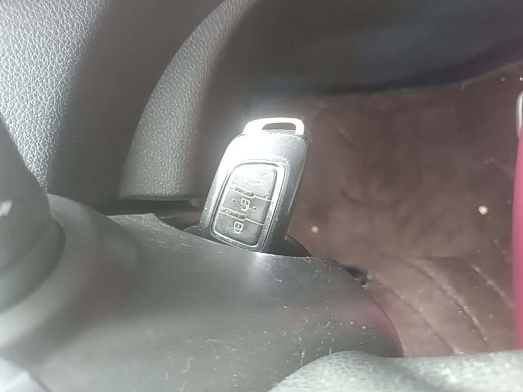 DongFeng AX5, 2017 9