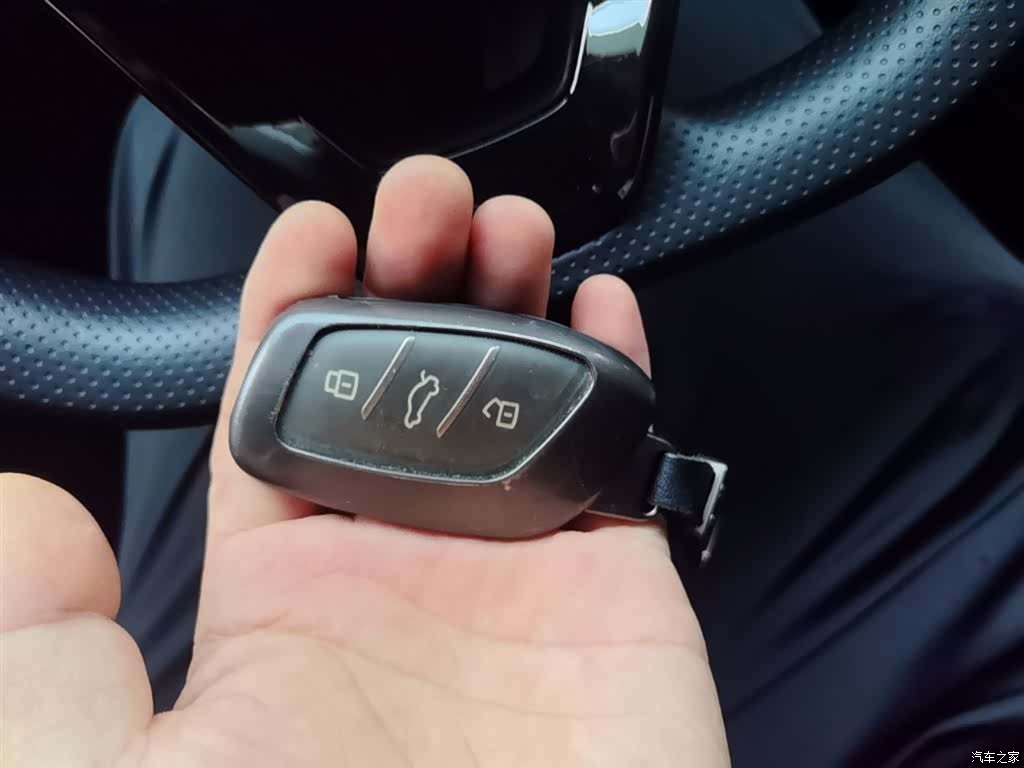 Roewe i5, 2025 9