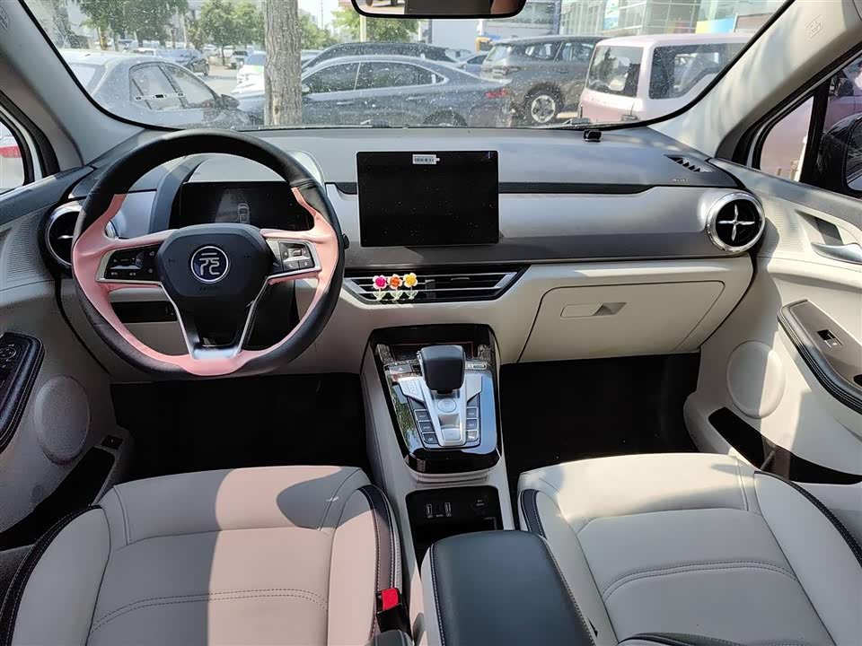 BYD Yuan Pro BYD Yuan Pro