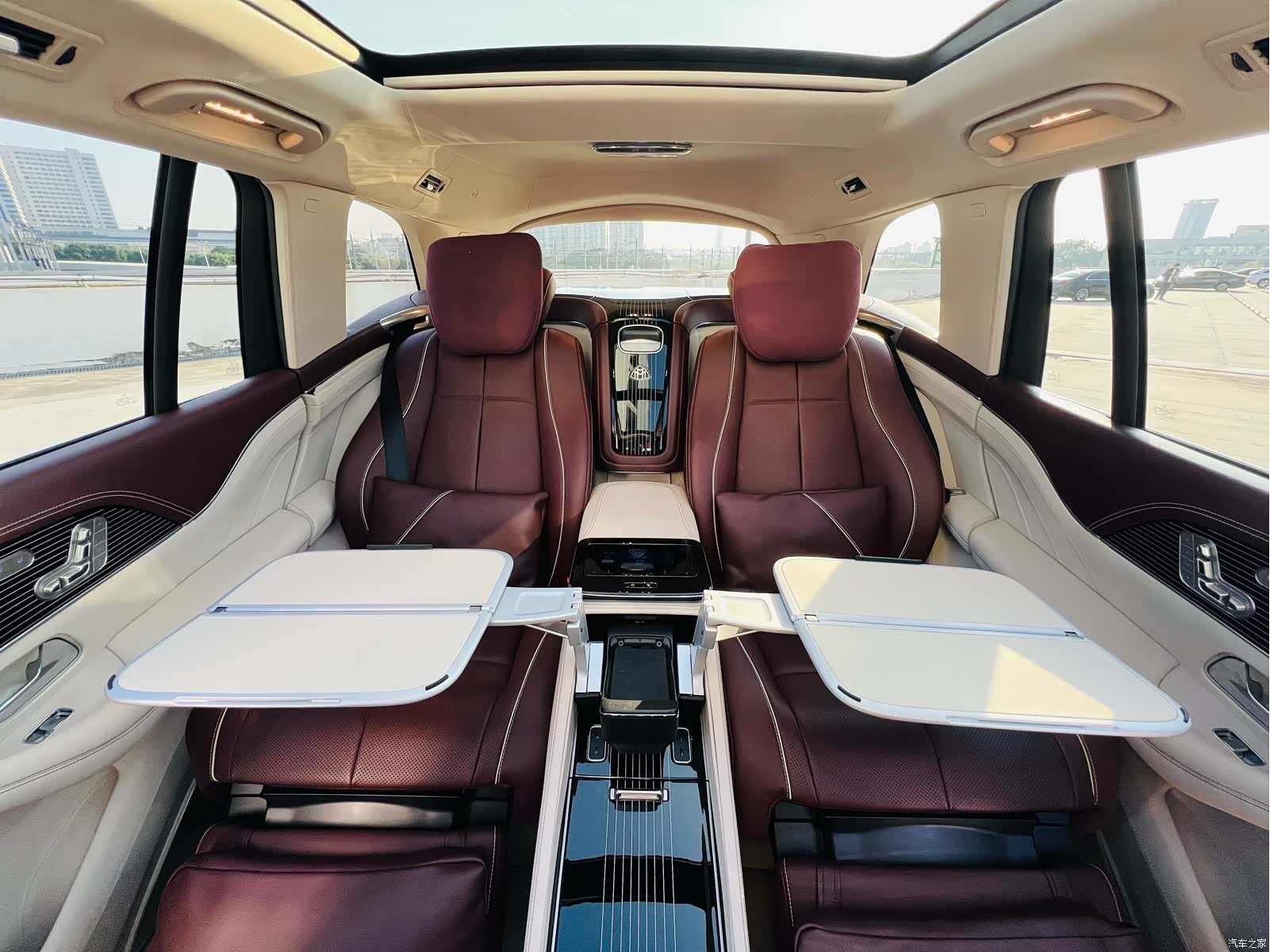 Mercedes-Benz GLS, 2023 9