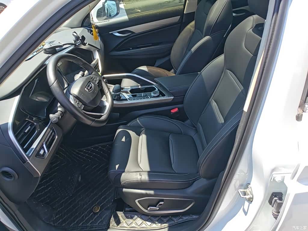 Geely Xingyue, 2021 15