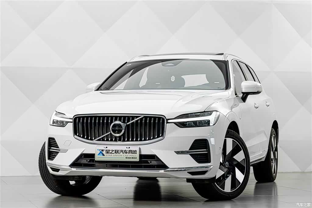 Volvo XC60, 2025 2