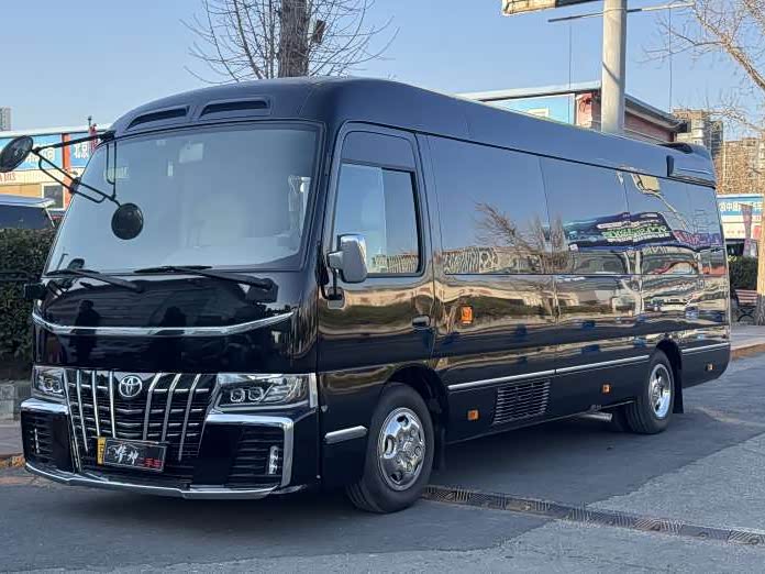 Toyota Coaster 4.0L Manual 2024