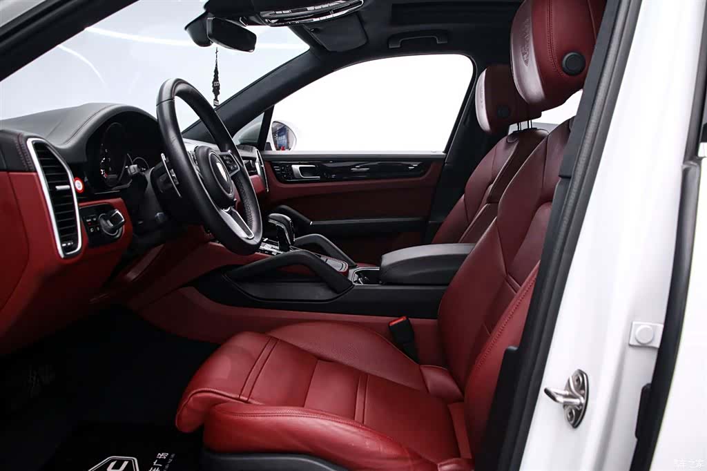 Porsche Cayenne, 2020 12