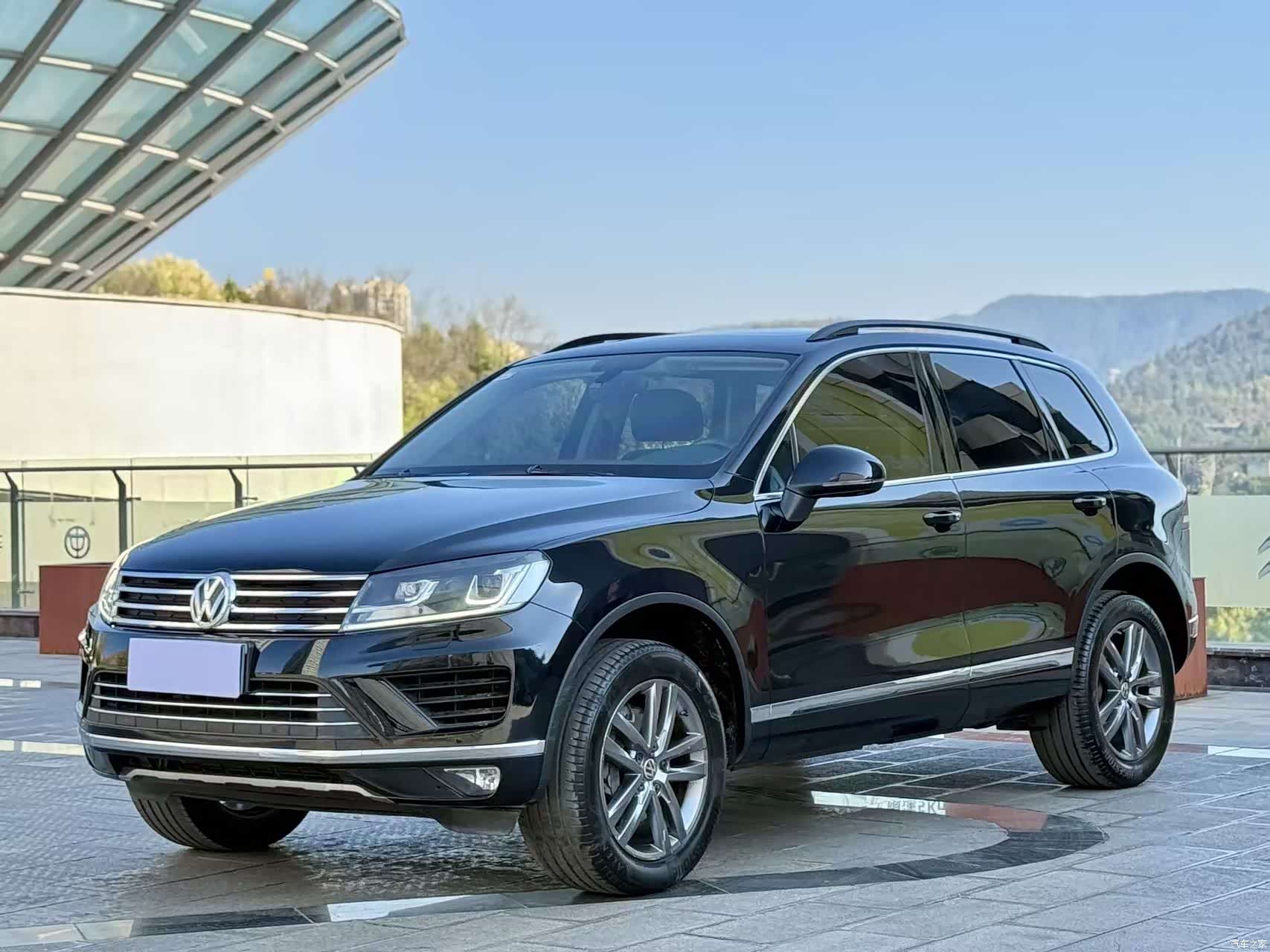 Volkswagen Touareg, 2017 1
