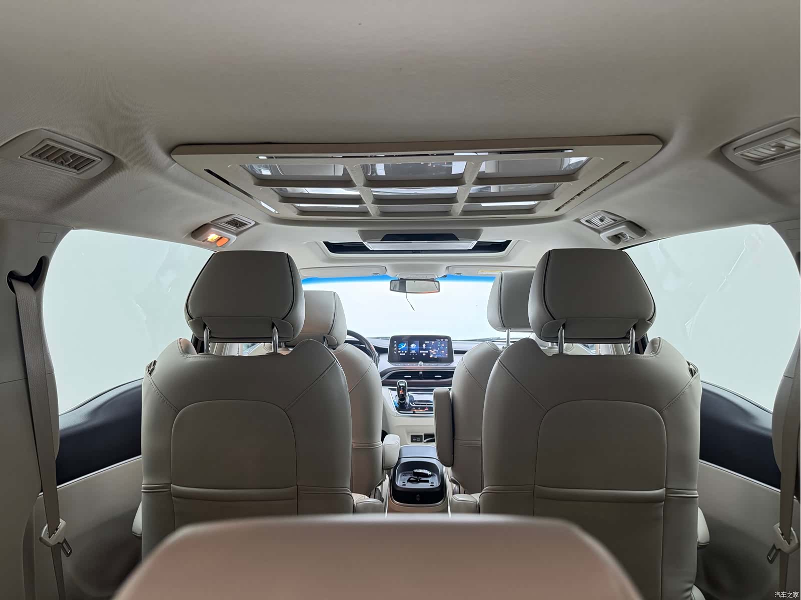 Buick GL8, 2020 19