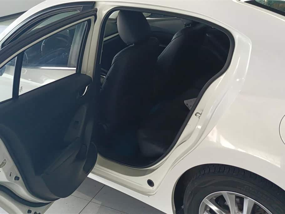 Mazda 3 Angkesaila Mazda 3 Angkesaila
