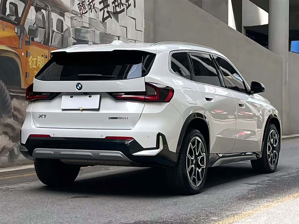 BMW X1, 2024 все фото