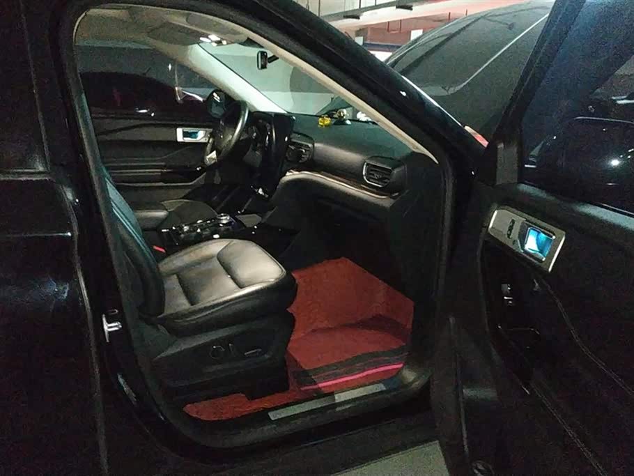 Ford Explorer Ford Explorer