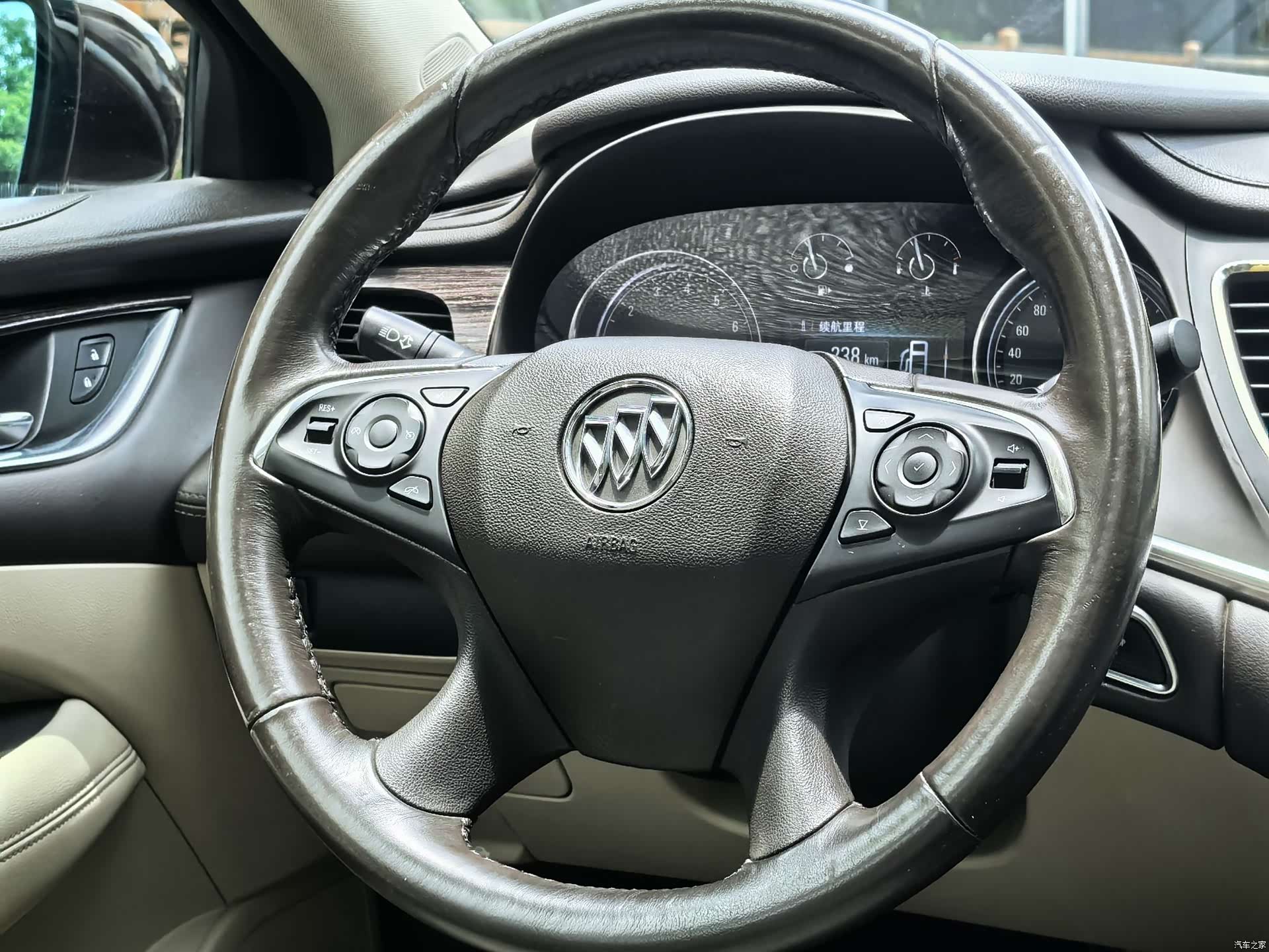 Buick LaCrosse, 2017 32