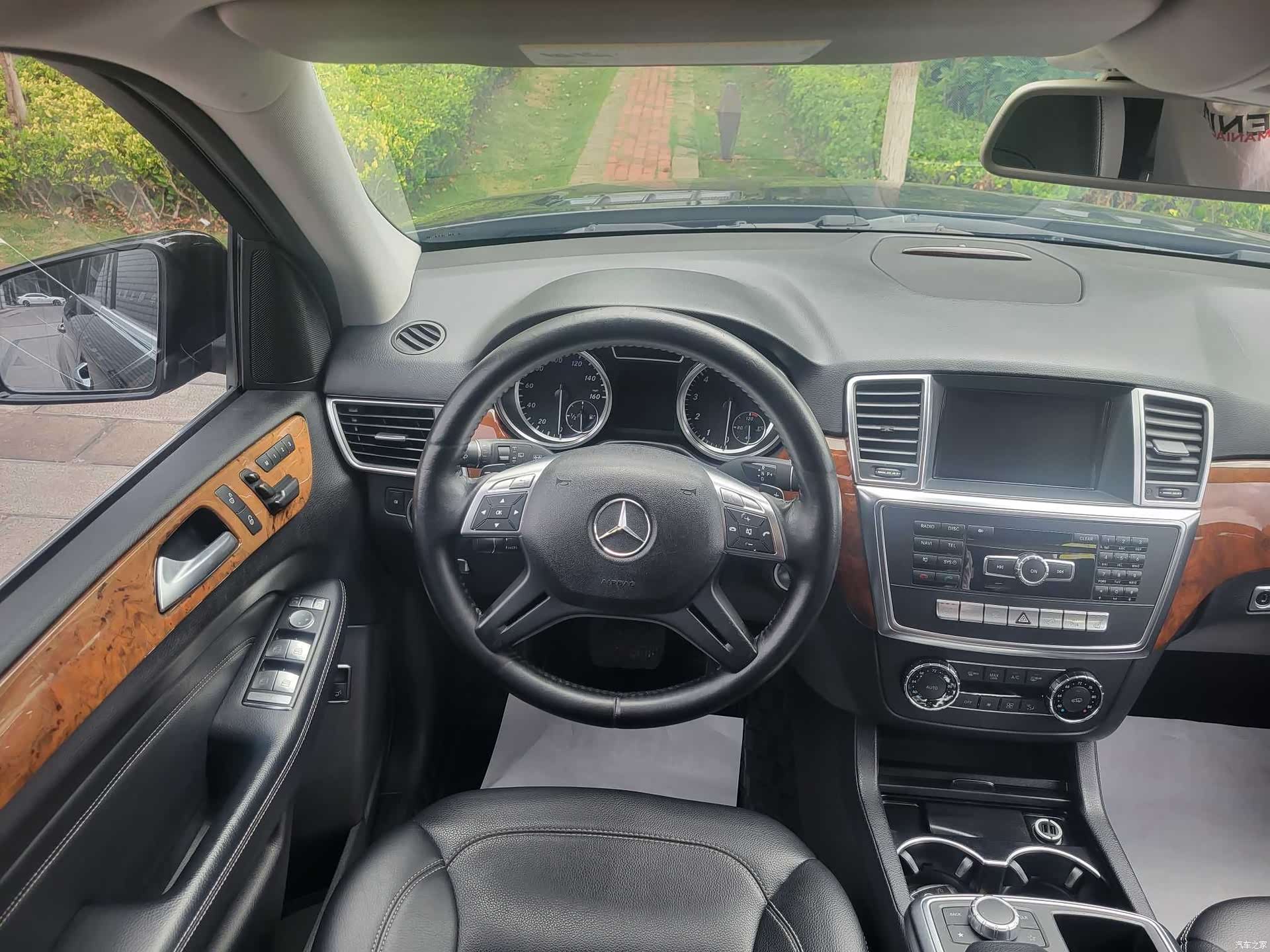 Mercedes-Benz M-Class, 2014 10