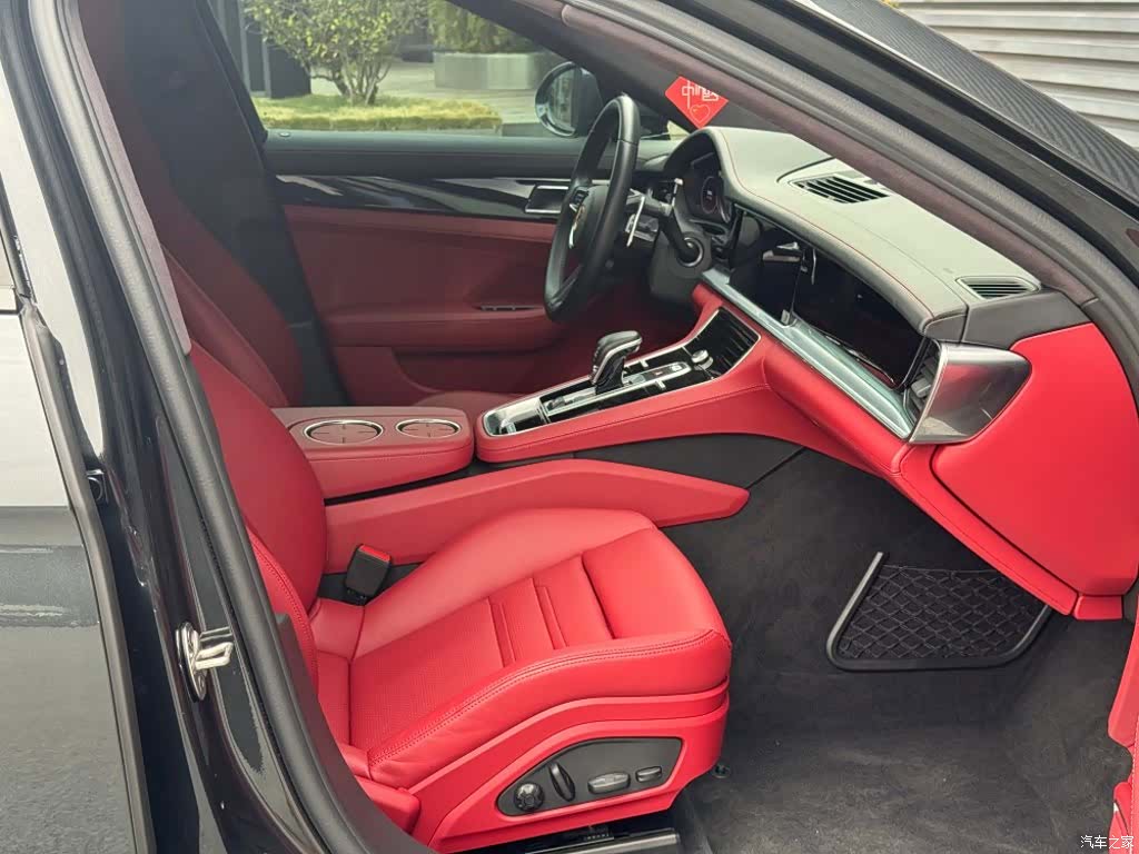 Porsche Panamera, 2021 11