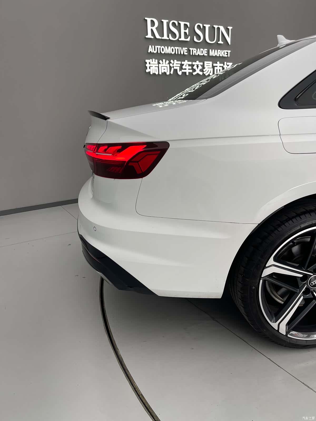 Audi A4L, 2024 15