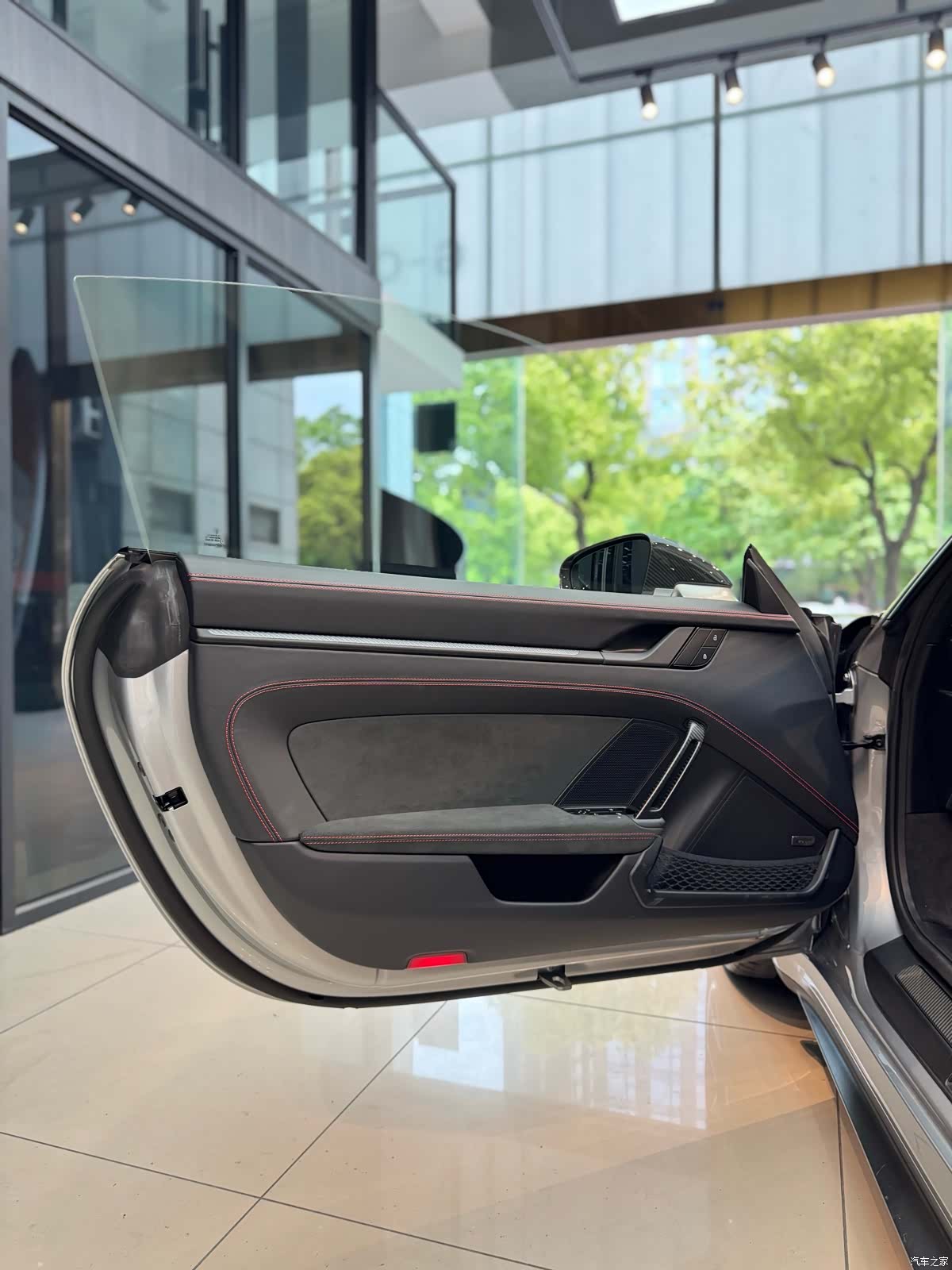 Porsche 911, 2026 21