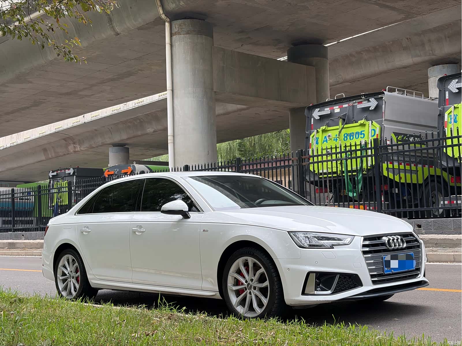 Audi A4L, 2019 3