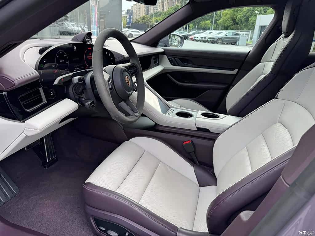 Porsche Taycan, 2025 6