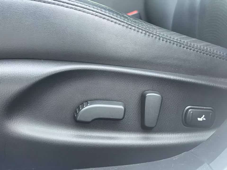 Infiniti Q70 Infiniti Q70