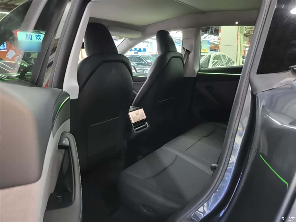 Tesla Model Y, 2025 17
