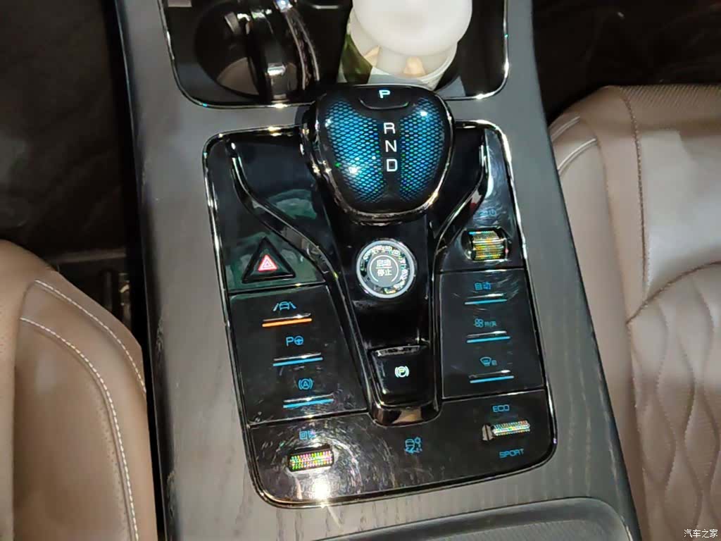 BYD Han, 2021 10