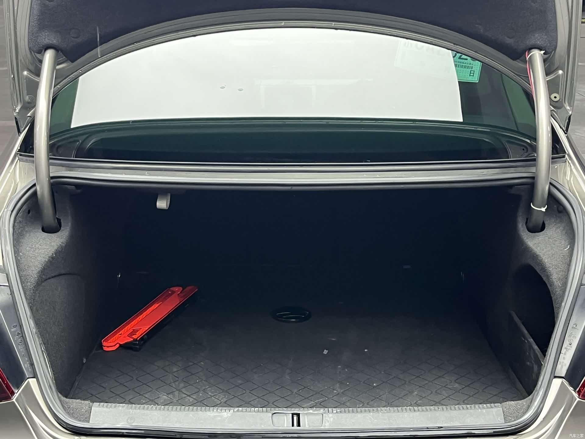 Volkswagen CC, 2011 24