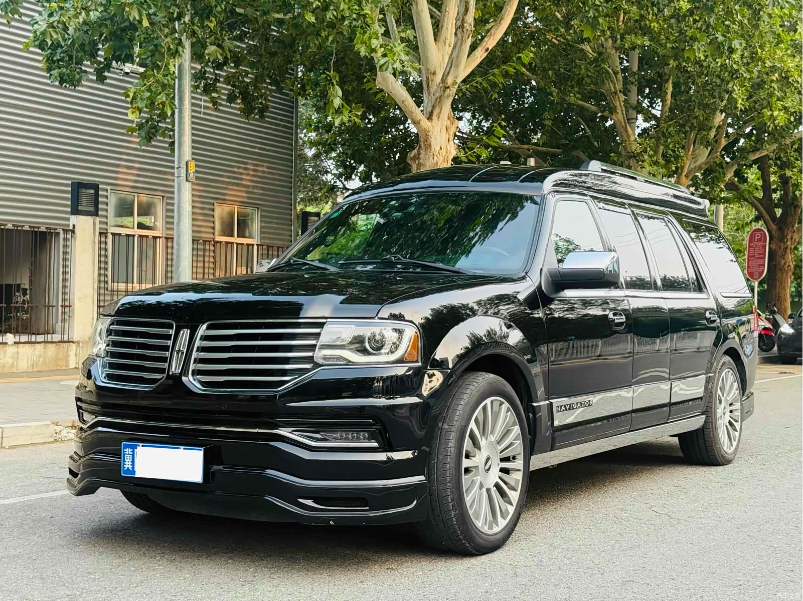 Lincoln Navigator, 2017 1