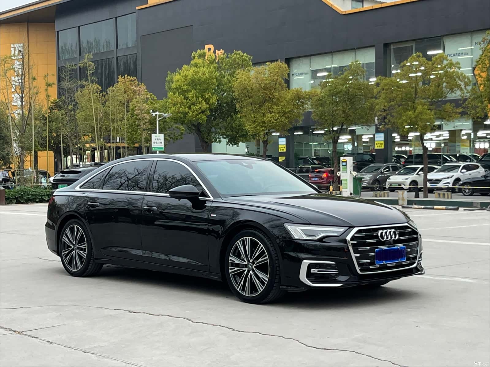 Audi A6L, 2021 3