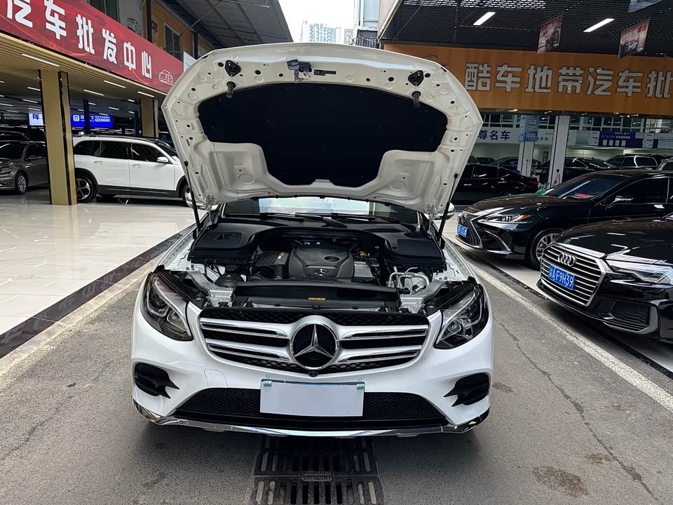 Mercedes-Benz GLC Mercedes-Benz GLC