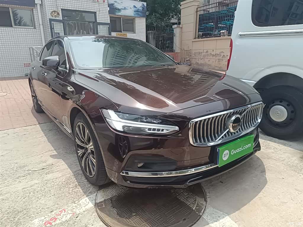 Volvo S90, 2021 4