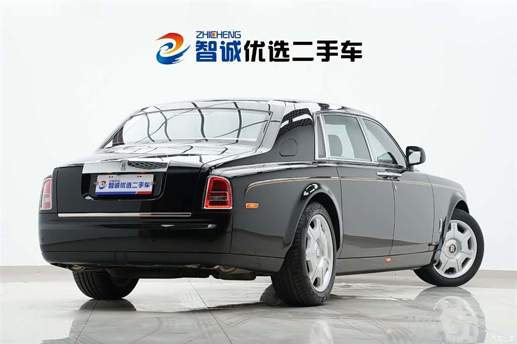 Rolls-Royce Phantom, 2013 4