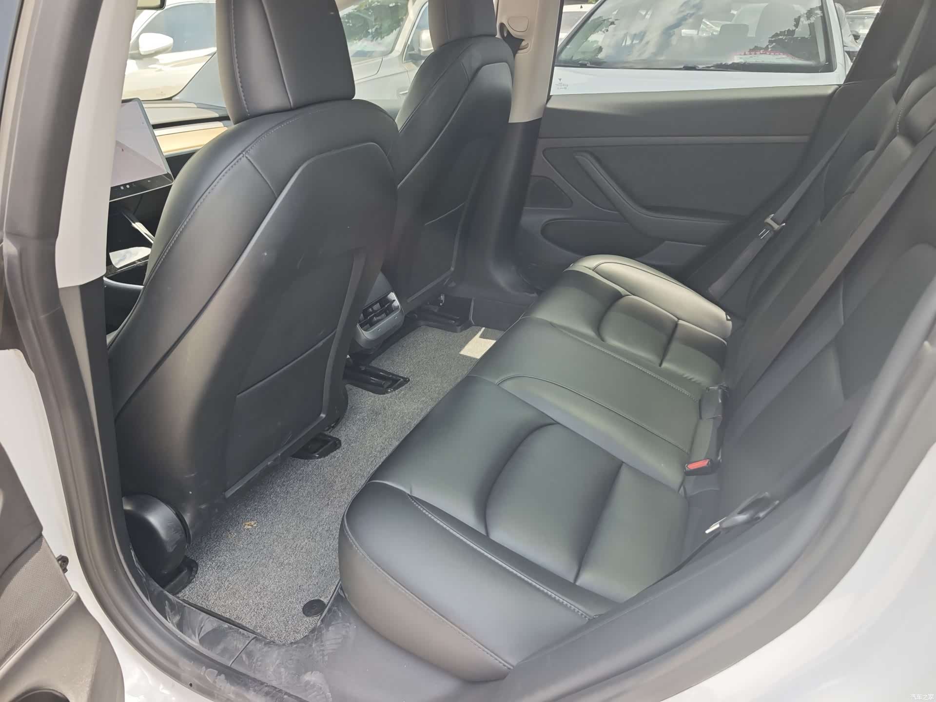 Tesla Model 3, 2021 6