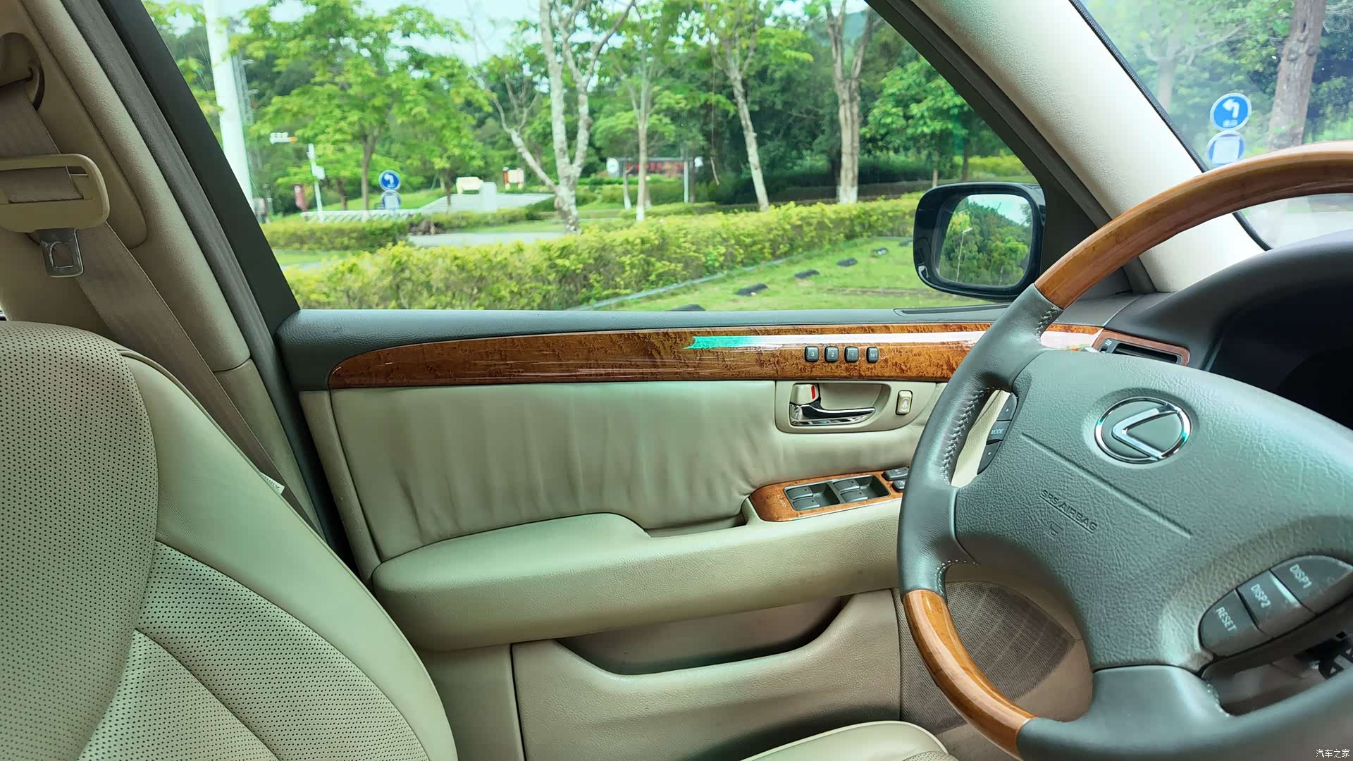 Lexus LS, 2005 41