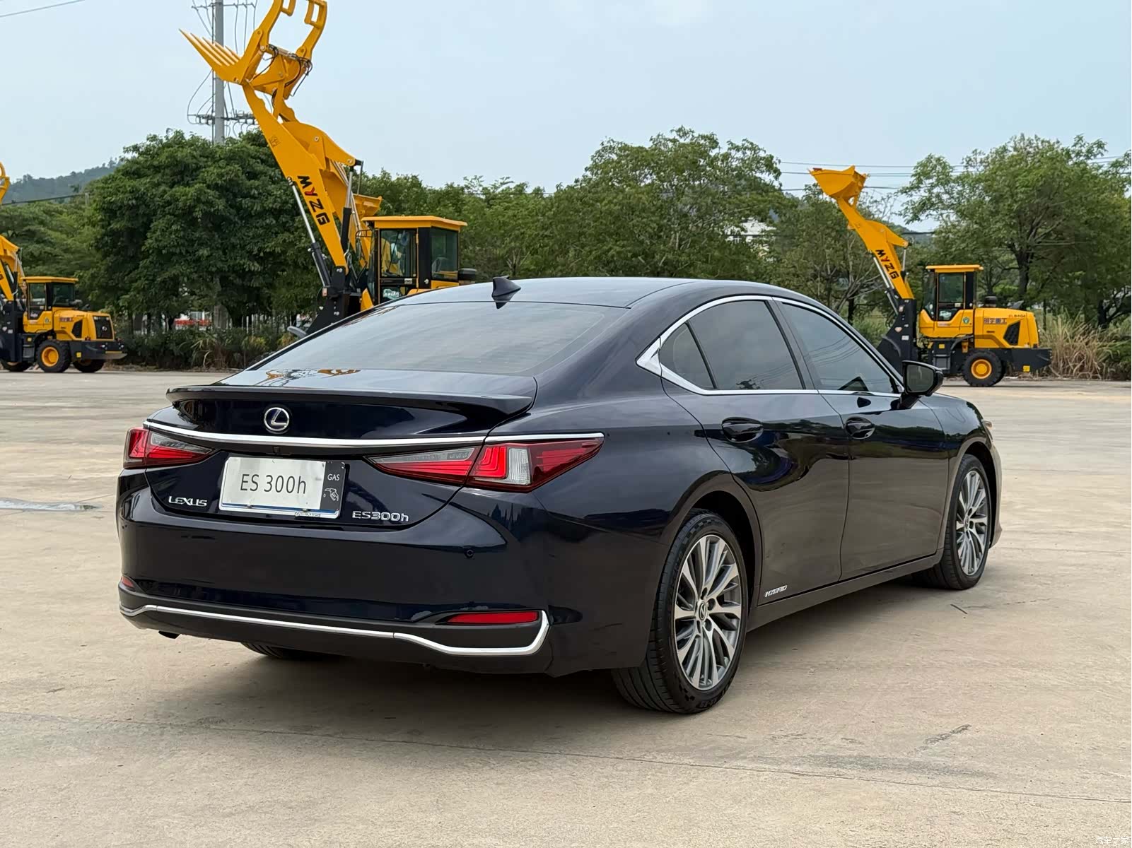 Lexus ES, 2021 9