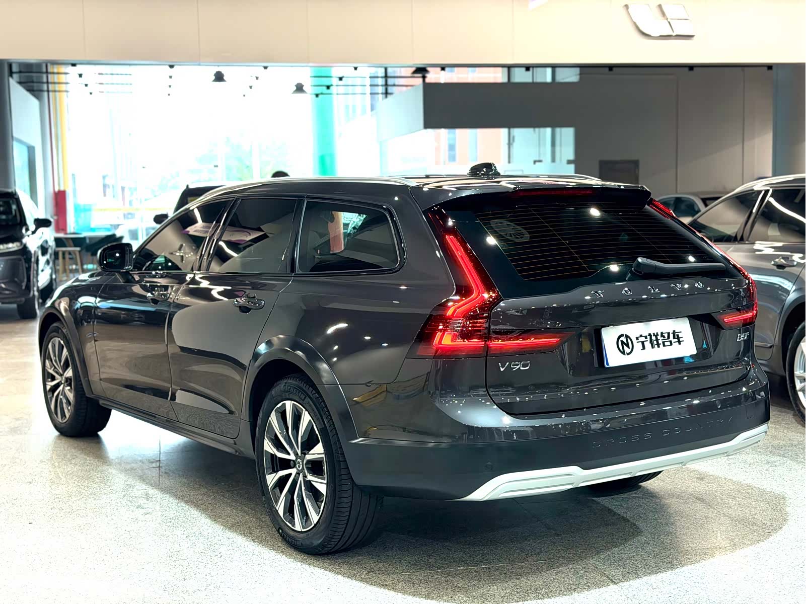 Volvo V90, 2024 6