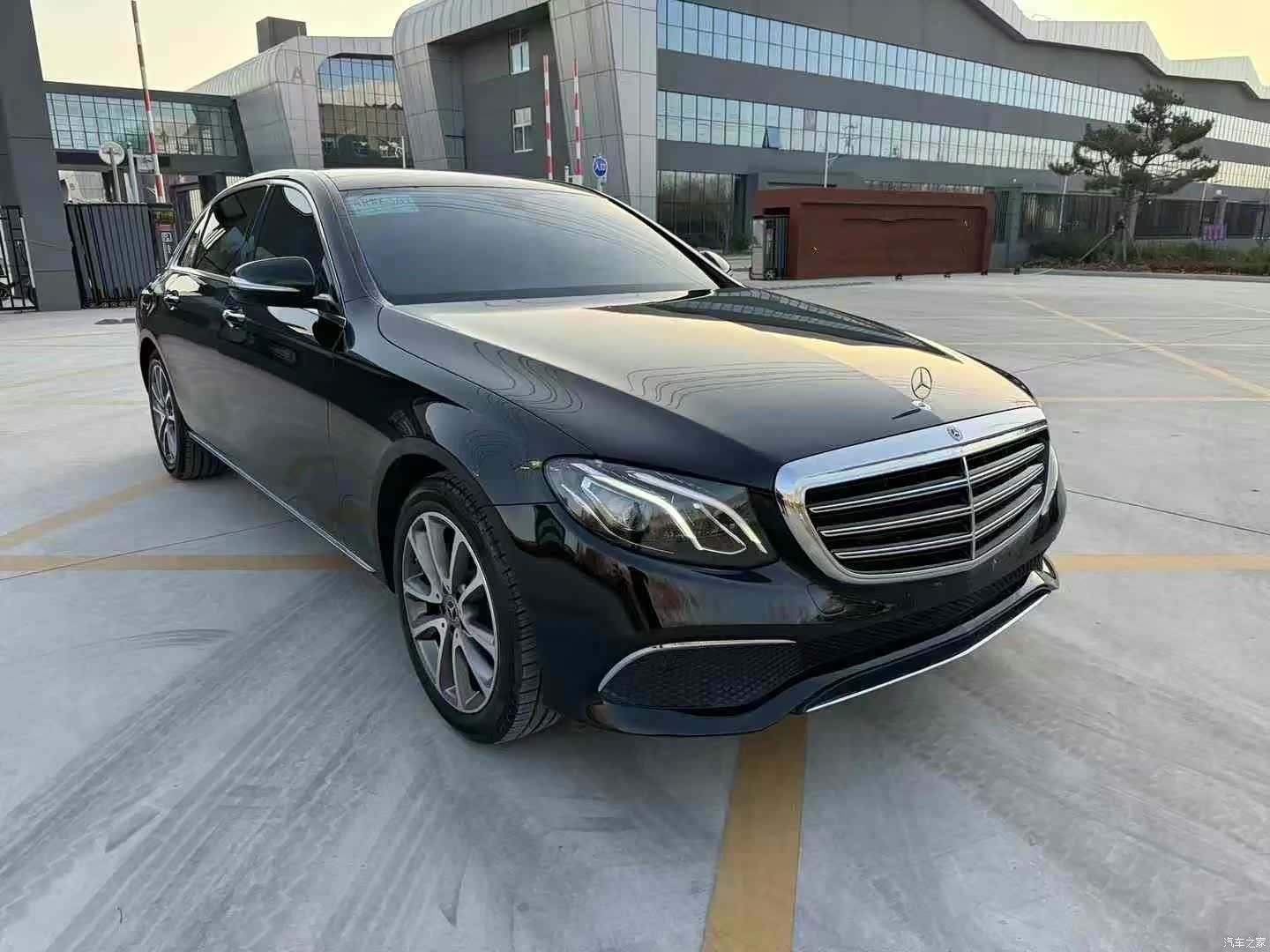 Mercedes-Benz E-Class, 2019 3
