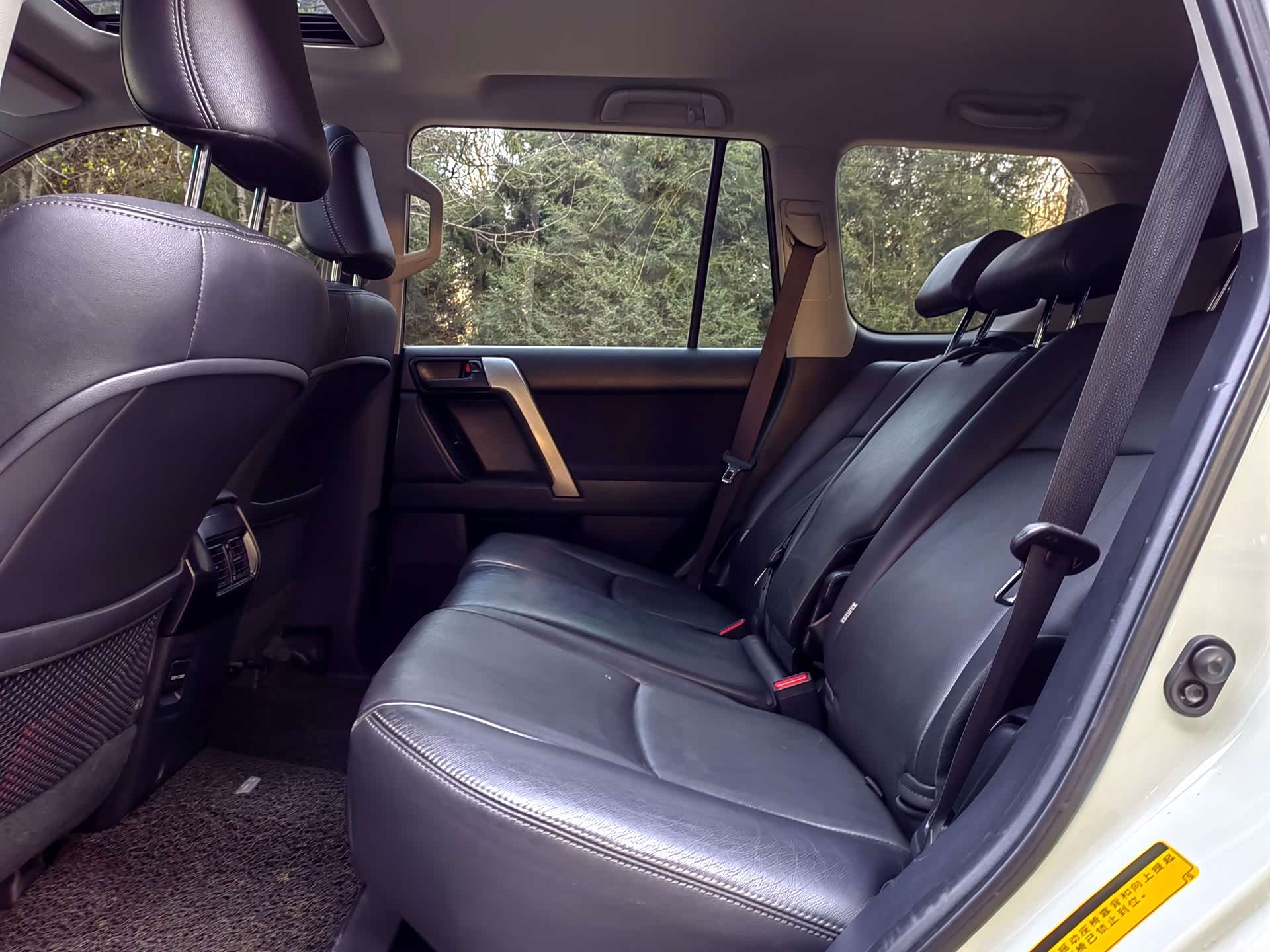 Toyota Prado, 2015 10