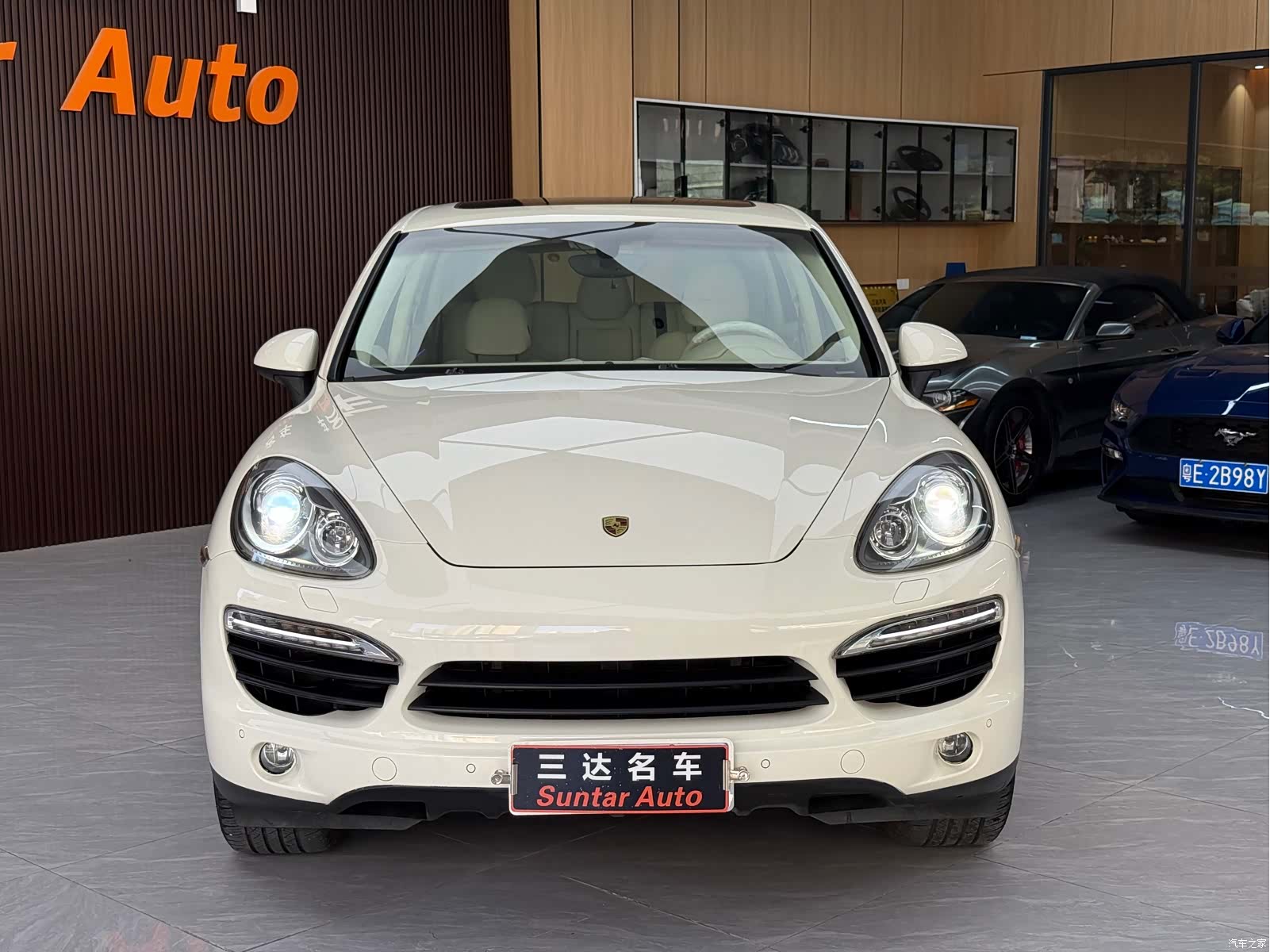 Porsche Cayenne, 2011 2