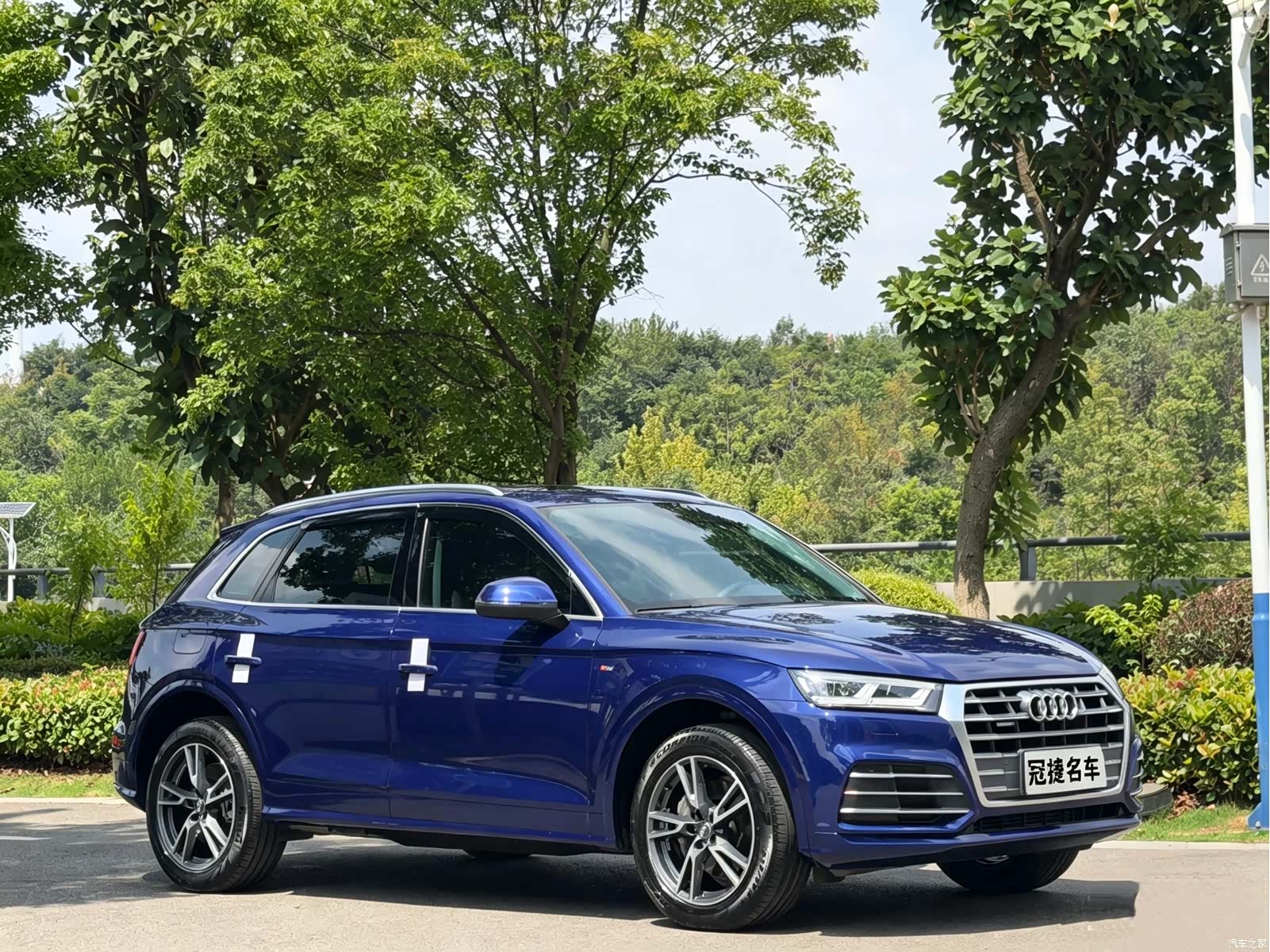 Audi Q5L, 2019 3