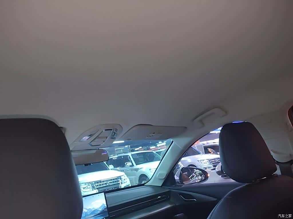 Wuling Starlight, 2024 18