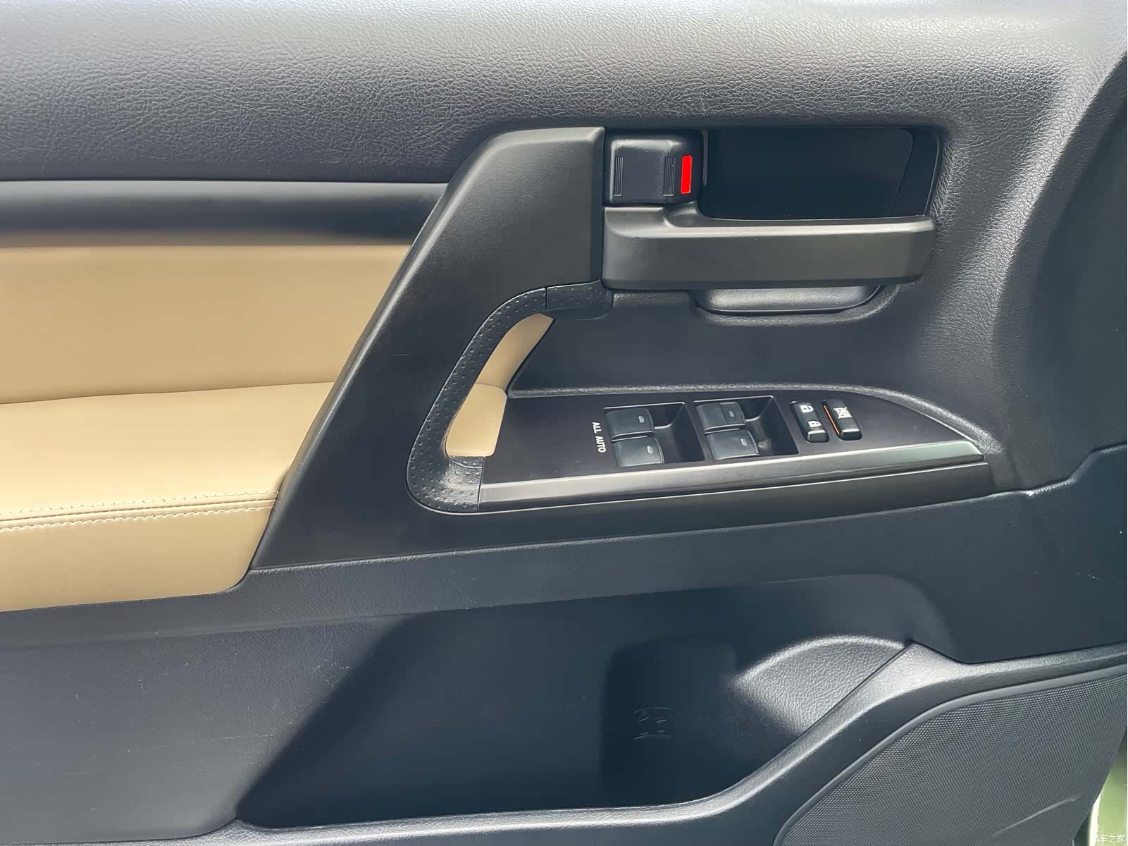 Toyota Land Cruiser, 2016 12